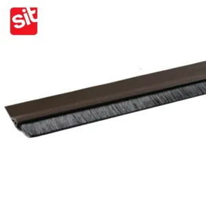 SPAZZOLA SIT SOTTOPORTA MARRONE ADESIVA LUNGHEZZA MT.1