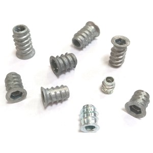 BUSSOLA FILETTATA CON ESAGONO INCASSATO