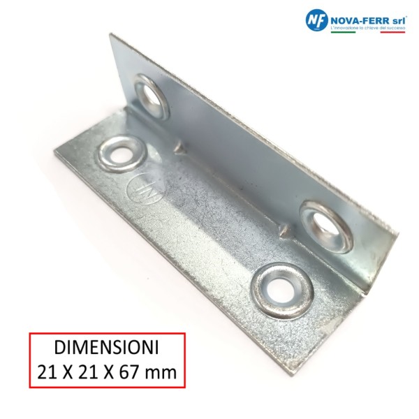 LASTRINA ANGOLARE 4 FORI 21 X 21 X 67 MM ZINCATA