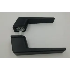 MANIGLIA REGUITTI OBLIQ ART.700 Q.8 NERO OPACO -PROMO -