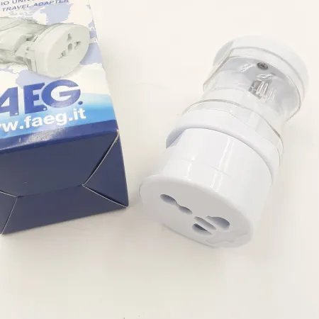 ADATTATORE UNIVERSALE DA VIAGGIO FAEG 20550